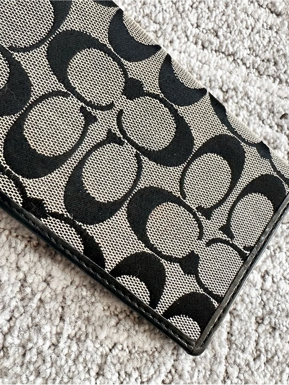 Designer-Style Monogram Long Wallet in Black and Beige - Picture 3 of 7